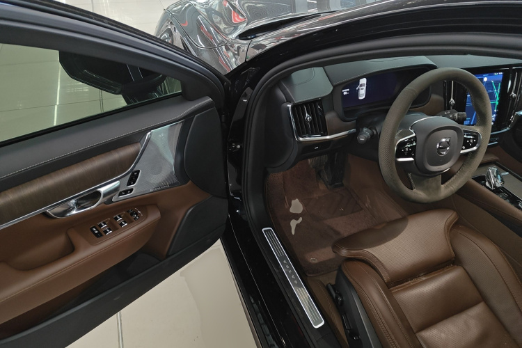 沃尔沃S90 2023款 B5 智雅豪华版中控内饰7003
