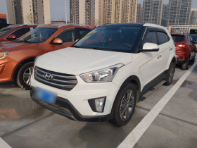北京现代ix25 2015款 1.6L 自动两驱智能型GLS