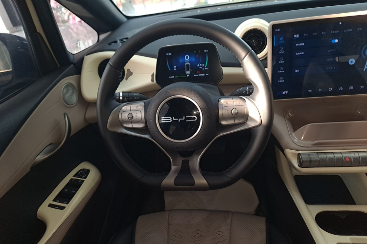 比亚迪 海豚 2023款 420km 时尚版中控内饰13