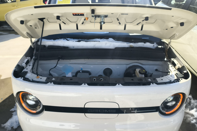 吉利银河 熊猫 2025款 210km 元气熊机舱底盘24