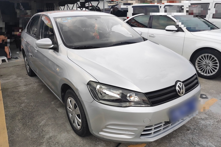 大众 捷达 2013款 1.6L 手动时尚型车身外观3