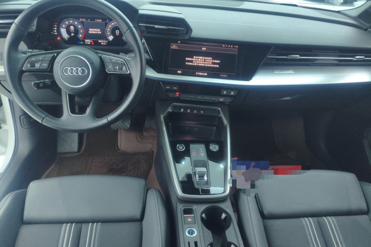 奥迪A3 2024款 Sportback 35 TFSI 时尚运动型中控内饰7002