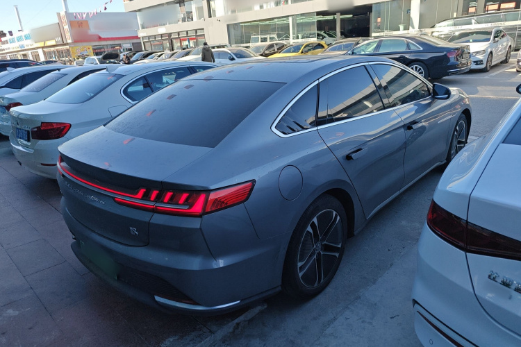 比亚迪 汉 2020款 EV 超长续航版尊贵型车身外观7