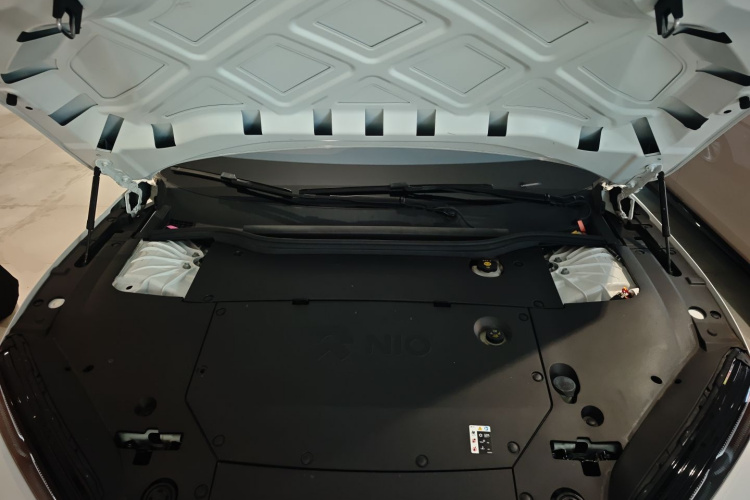 蔚来ET5T 2023款 100kWh Touring机舱底盘24