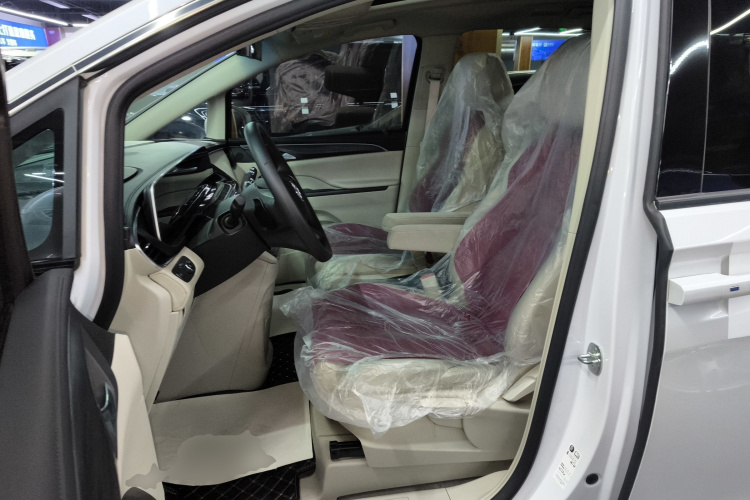 别克GL8 2023款 ES陆尊 舒适型中控内饰19