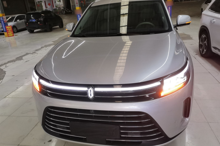 鸿蒙智行 问界M7 2024款 1.5T 后驱Plus版 5座车身外观2