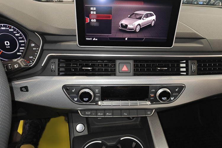 奥迪A4(进口) 2020款 Avant 先锋派 40 TFSI 时尚动感型局部细节16