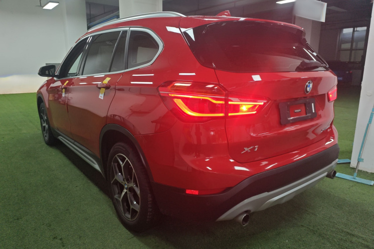 宝马X1 2019款 xDrive20Li 尊享型车身外观6003