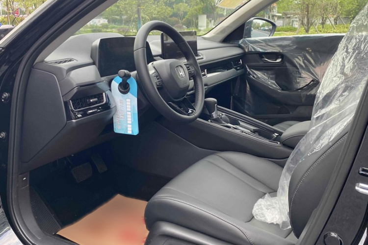 本田 英仕派 2025款 260TURBO 典雅版中控内饰7002