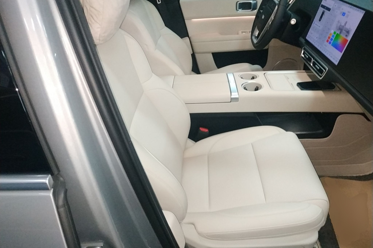 理想汽车 理想L6 2024款 Pro局部细节41