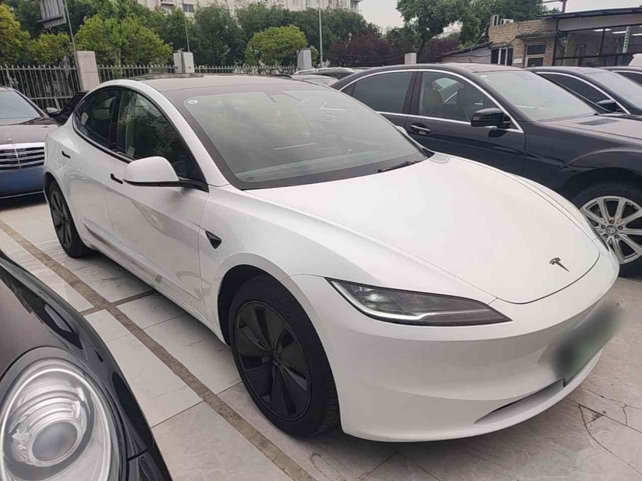 特斯拉 Model 3 2025款 改款 后轮驱动版(5)