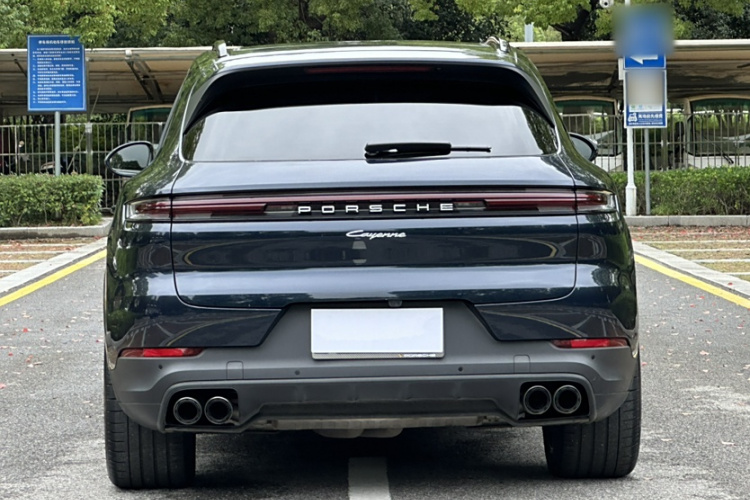 保时捷 2024款 Cayenne 3.0T车身外观6009