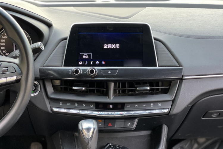 凯迪拉克CT4 2022款 28T 豪华型中控内饰7006