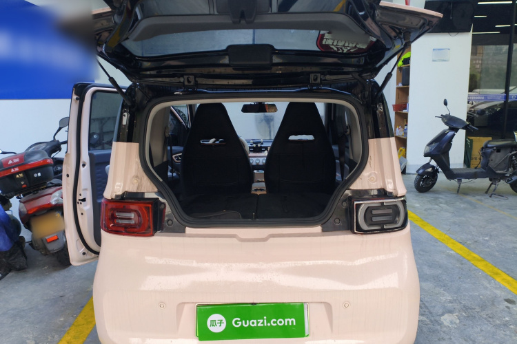 五菱汽车 宏光MINIEV 2022款 马卡龙时尚款 磷酸铁锂机舱底盘23