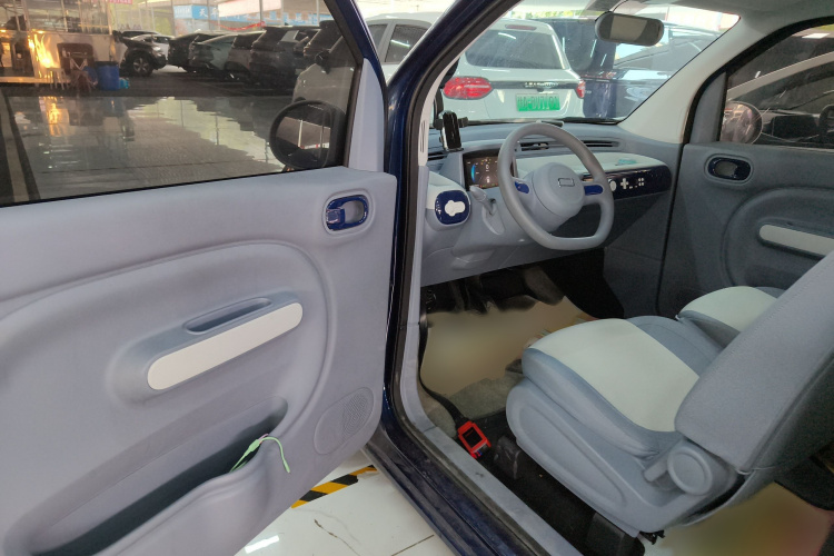 奔腾小马 2024款 170km 活力马中控内饰7003