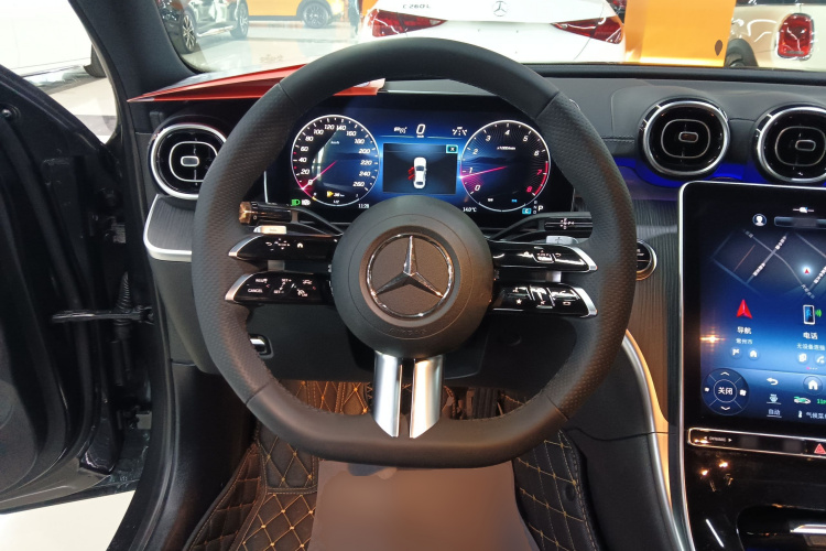 奔驰C级 2023款 改款 C 200 L 运动版中控内饰13