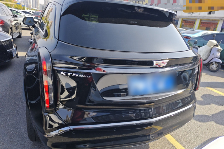 凯迪拉克XT5 2025款 2.0T 尊贵型车身外观6004