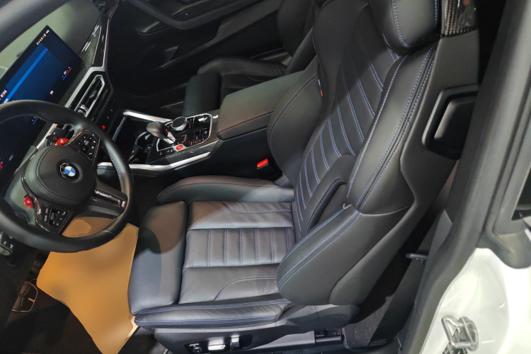 宝马M2 2023款 M2局部细节19