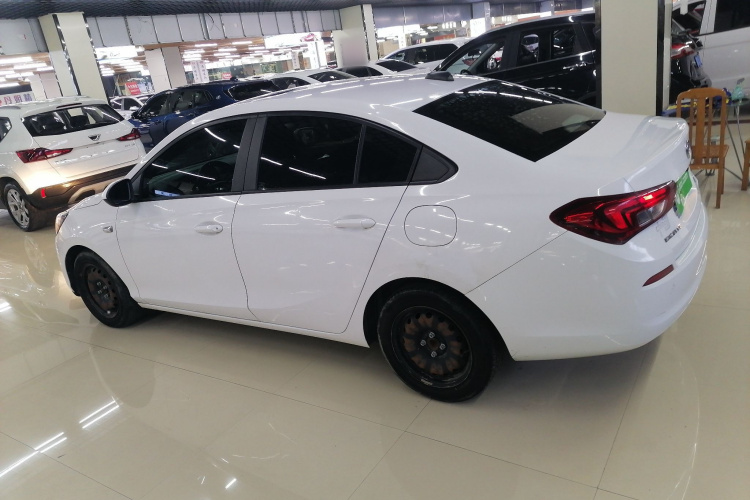 别克 凯越 2018款 15N CVT精英型车身外观6003