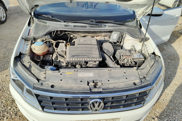 大众 捷达 2019款 梦想版 1.4L 手动时尚型机舱底盘24