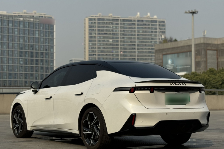 领克07 2024款 EM-P 126长续航 Ultra车身外观6007