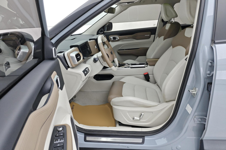 吉利汽车 吉利icon 2020款 1.5TD i9 BSG中控内饰19