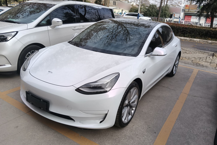 特斯拉 Model 3 2020款 改款 标准续航后驱升级版车身外观1