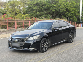 丰田 皇冠 2018款 2.0T 时尚版