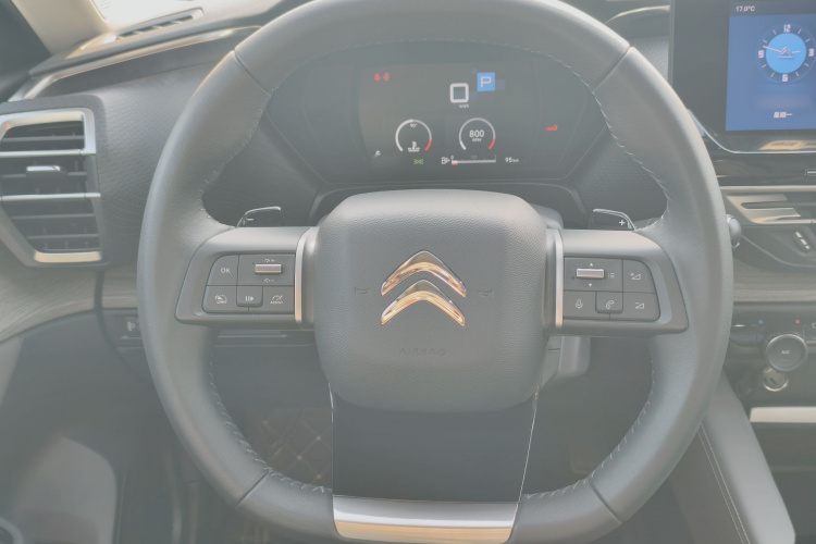 雪铁龙 凡尔赛C5 X 2023款 1.6T 享不凡中控内饰7007