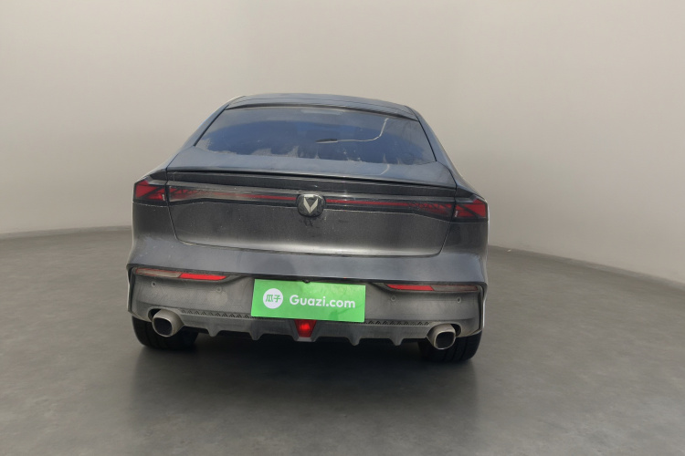 长安UNI-V 2022款 1.5T 智慧领航型车身外观6