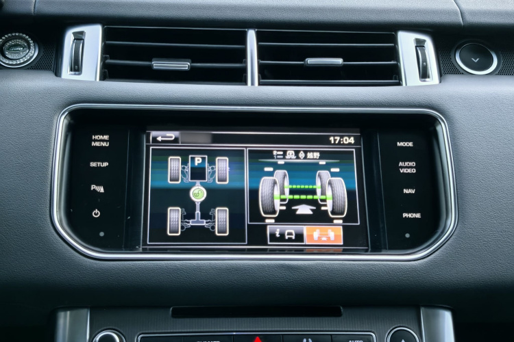 路虎 揽胜运动版 2014款 3.0 SC V6 HSE中控内饰7014