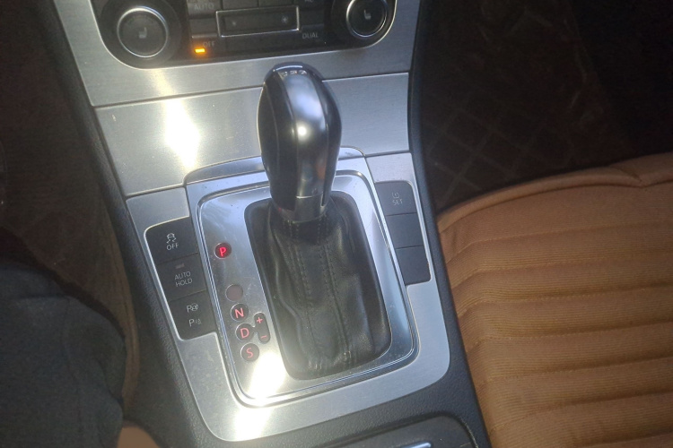 一汽-大众CC 2011款 2.0TSI 至尊型局部细节18