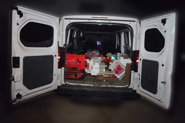 五菱汽车 五菱扬光 2024款 300KM 舒适型客车版 75kW中控内饰23