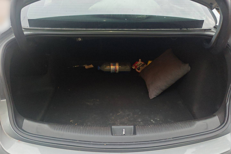 别克 君威 2023款 552T 智享型局部细节23