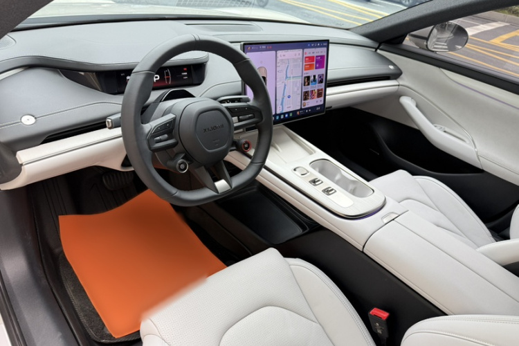 小米汽车 小米SU7 2024款 后驱超长续航高阶智驾Pro版中控内饰7004