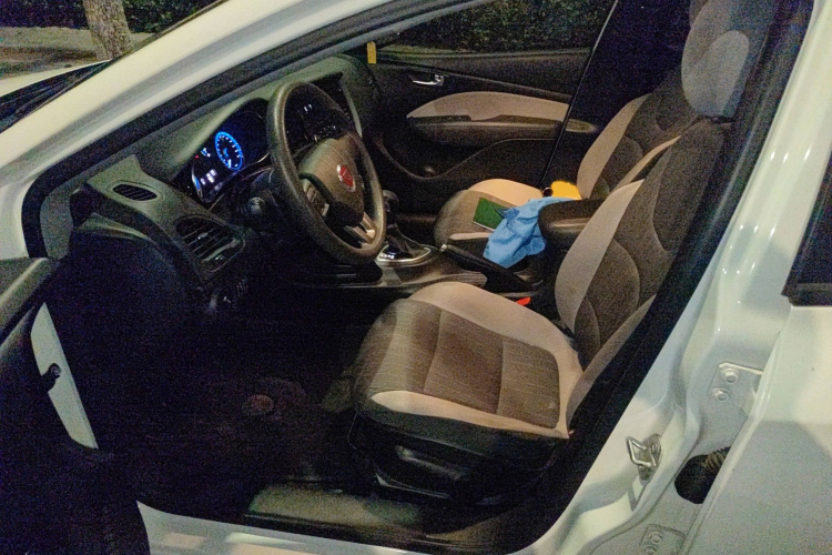 菲亚特 菲翔 2015款 1.4T 自动悦享版局部细节19