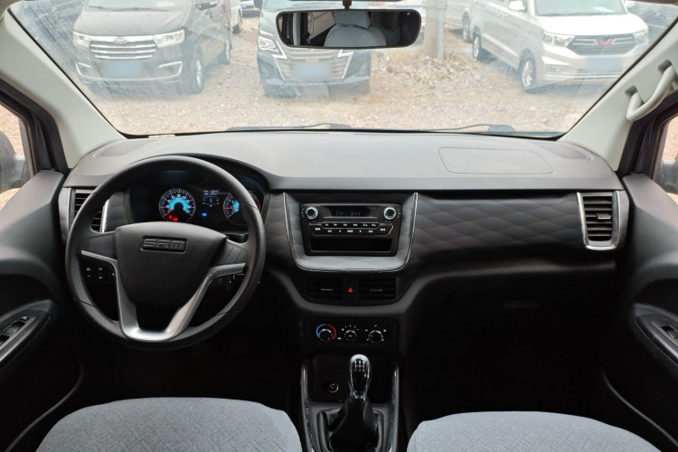 金杯 金海狮 2023款 1.5L 客车工程狮 5/6/7座中控内饰12