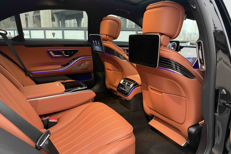 奔驰S级 2023款 S 450 L 4MATIC中控内饰7011