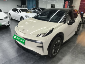 极氪X 2023款 后驱ME版 5座