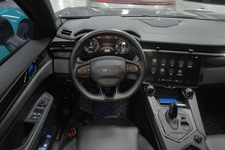 领克01 EM-P 2021款 1.5TD PHEV Halo中控内饰13