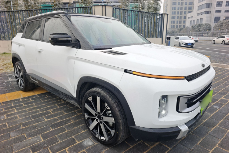 吉利汽车 吉利icon 2023款 1.5TD 巧克力醇巧版车身外观3