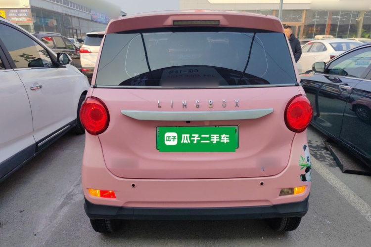 凌宝汽车 凌宝BOX 2021款 粉红世家 舒适版车身外观6