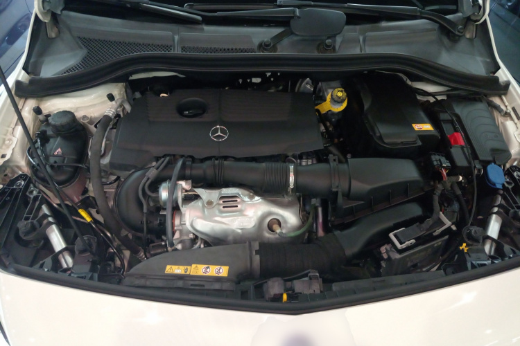 奔驰B级 2015款 B 200 时尚型局部细节24