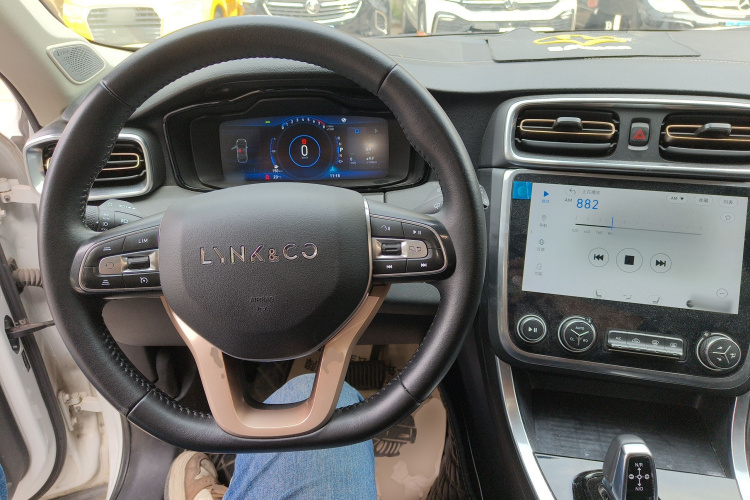 领克01 2017款 2.0T 两驱型Pro版中控内饰7002