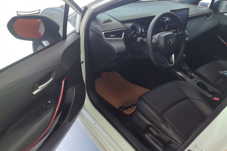 丰田 雷凌 2021款 双擎 1.8H E-CVT运动版中控内饰7003