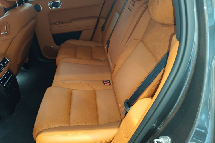 理想汽车 理想L7 2023款 Pro中控内饰7004