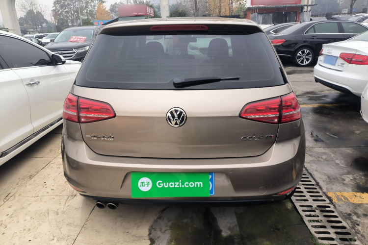 大众 高尔夫 2014款 1.4TSI 自动旗舰型车身外观6