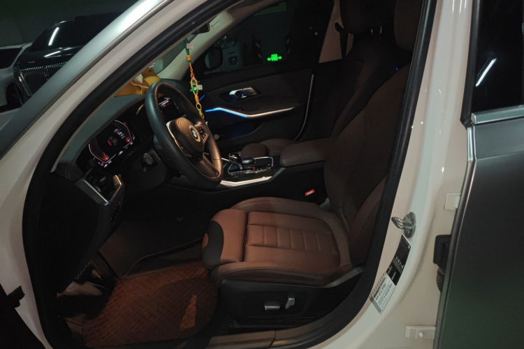 宝马3系 2020款 325Li M运动套装局部细节19