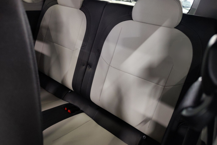 吉利银河 2025款 210km 熊猫骑士中控内饰21