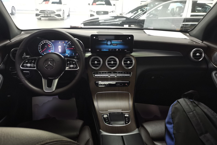 奔驰GLC 2020款 改款 GLC 300 L 4MATIC 豪华型中控内饰12